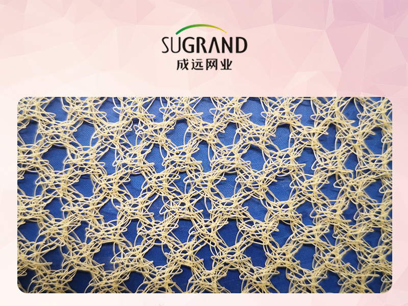 Siatka oliwkowo-piaskowa o gramaturze 56 g/m2