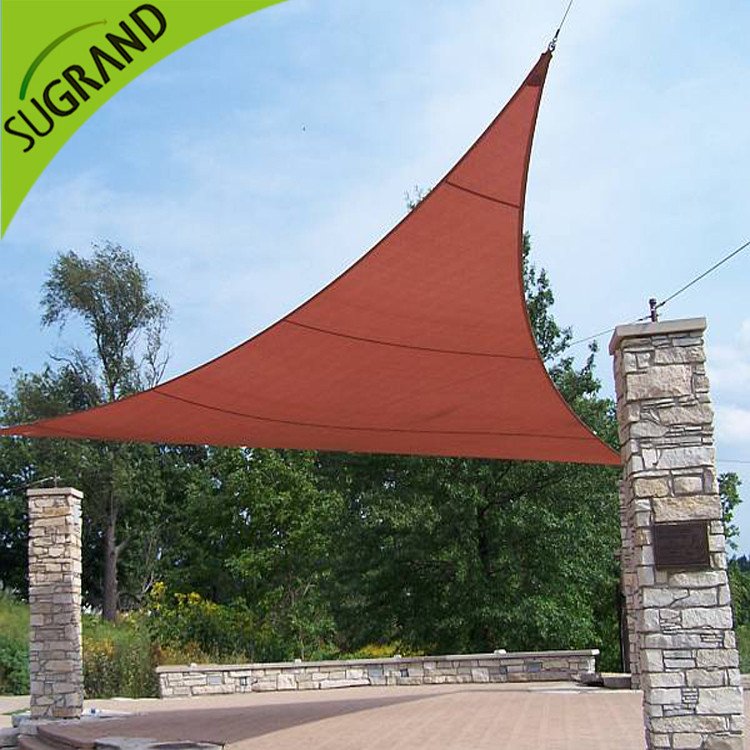 Schronienie na okładce samochodu Red Sun Shade
